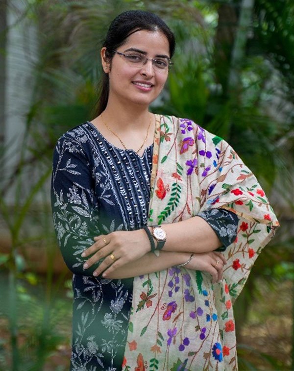 Dr. Apoorva Mishra