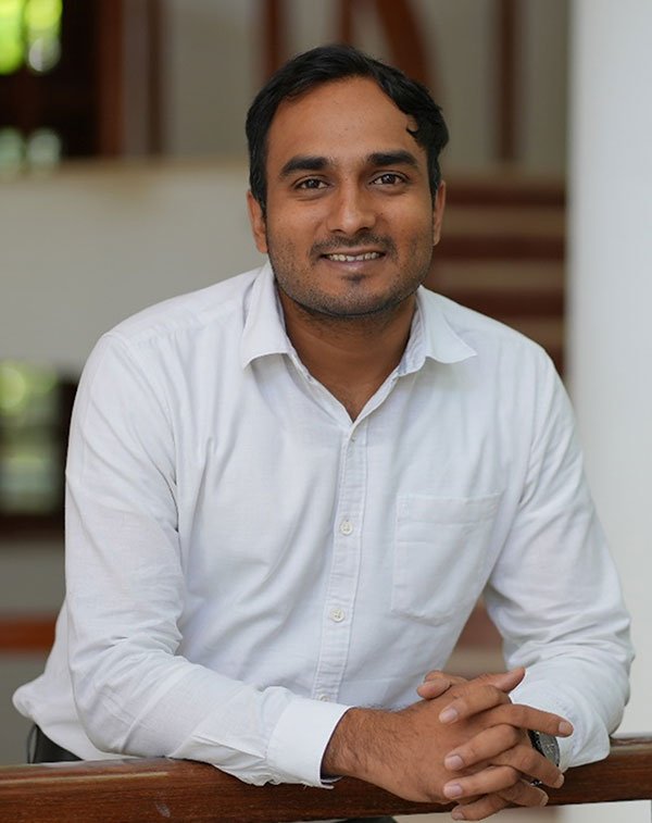 Dr. Tejinder Kumar
