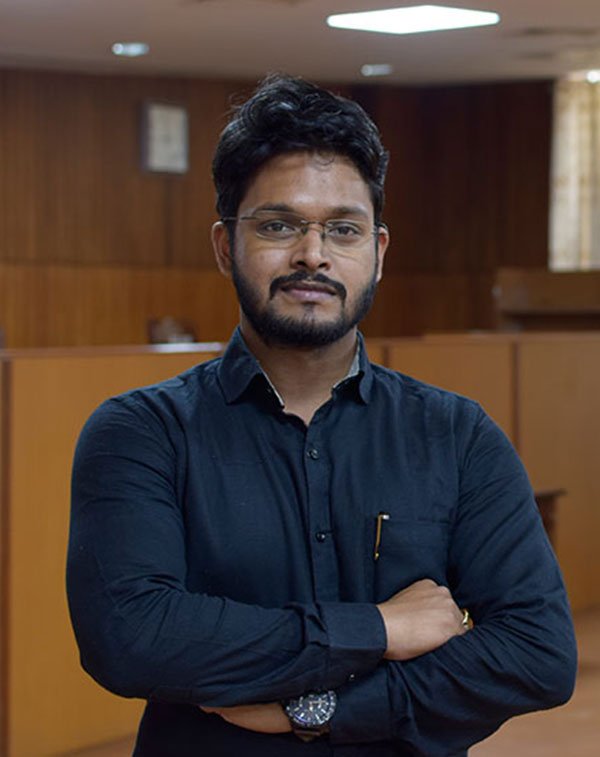 Mr. Shreshth Bhatnagar