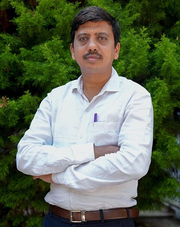 Dr. Rupesh Kumar M.