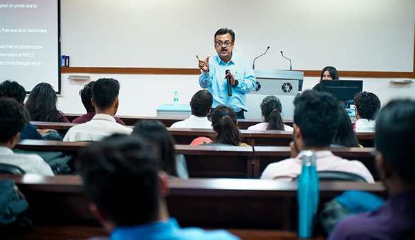 Expert Talk Series on Energy Management Inspires MBA Students